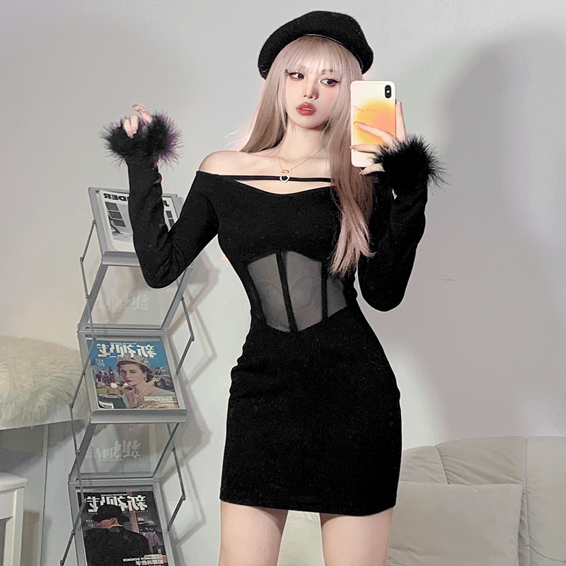 Weird Puss Đầm Ôm Dáng Hở Vai Phối Lưới Xương Cá Thiết Kế Mỏng Cho Nữ