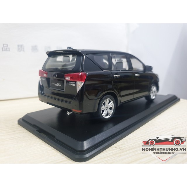 Xe mô hình Toyota Innova, tỉ lệ 1:32, Dealer