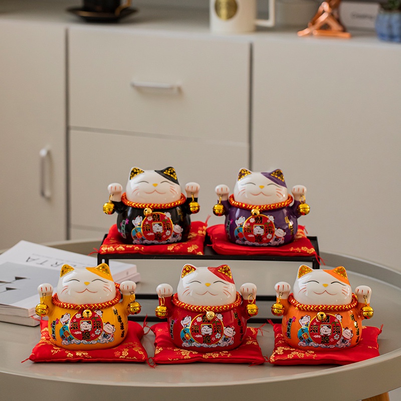 Mô hình Mèo thần tài sứ Maneki Neko đeo chuông Ráp nhiều màu bình an, may mắn, trang trí, quà tặng, để bàn làm việc