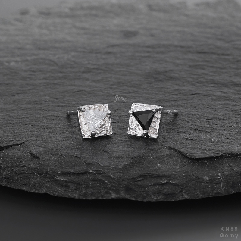 Khuyên tai nam bạc 925 hình vuông thoi đính đá tam giác cá tính 2 màu unisex Galvin (1 chiếc) | GEMY SILVER KN89