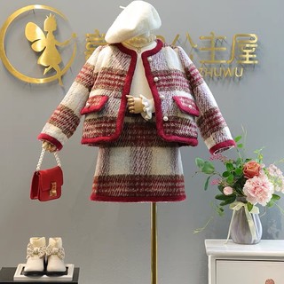 Set dạ kẻ đỏ trần bông hàng QCCC cho bé gái diện tết