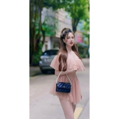Đầm chấm bi lưới bẹt vai ren