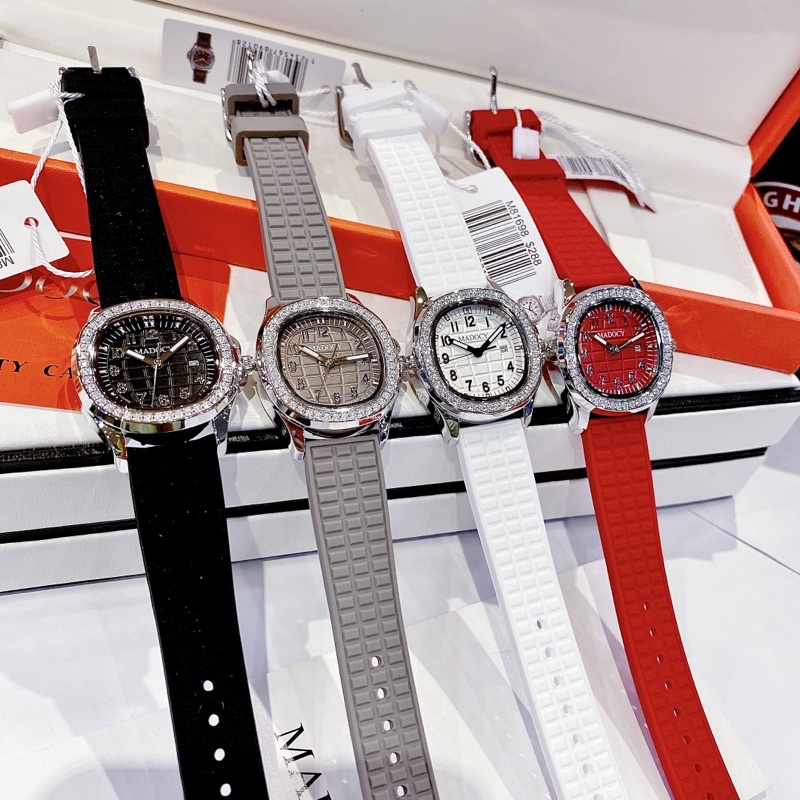 Đồng hồ nữ Madocy 81698 chính hãng mặt vuông đính đá dây silicon siz 32mm