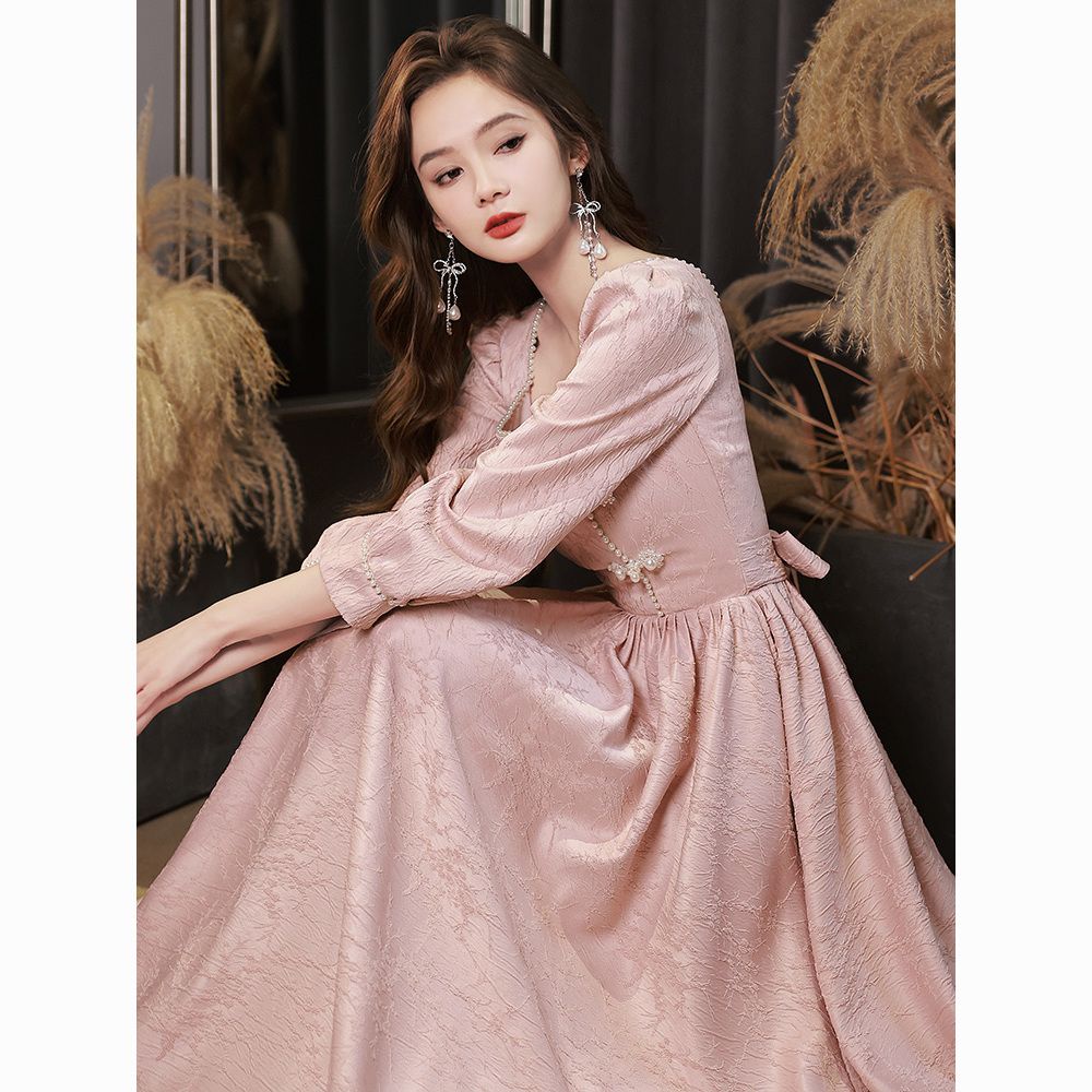 2c-v. Đầm Dạ Hội Dài Tay Cao Đến Đầu Màu Hồng Nhạt Sang Trọng Thời Trang Thu Đông Mới 2023