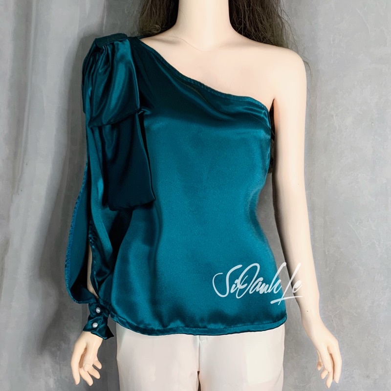 Áo lệch vai phối nơ tay dài A624