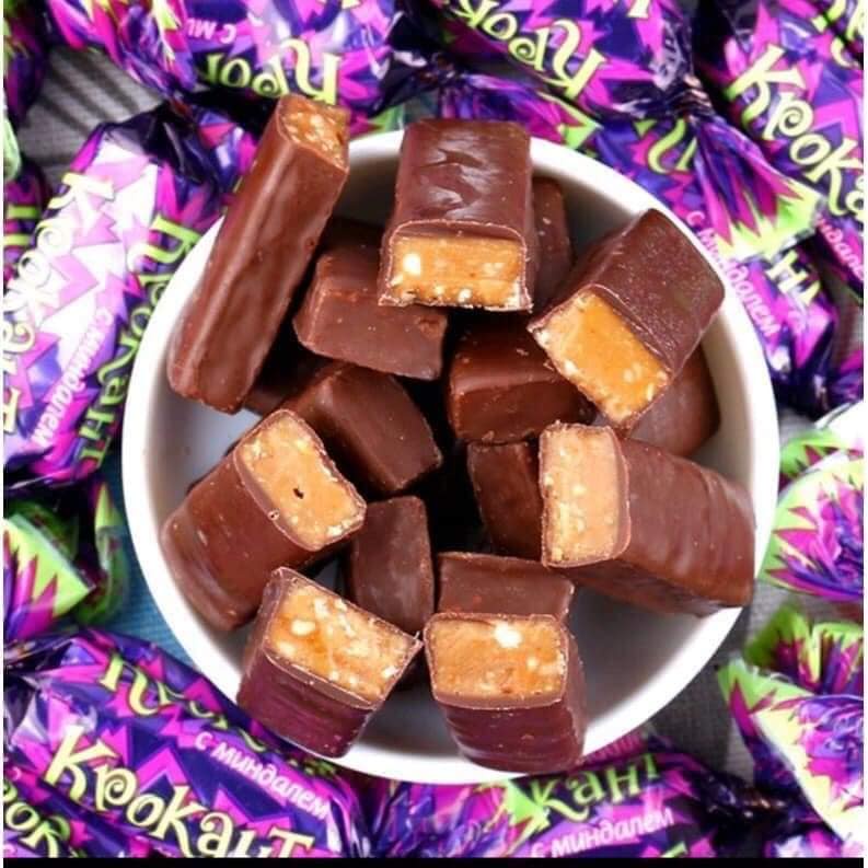 Kẹo tím Nga Krokant socola hạnh nhân