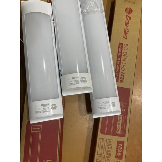 Đèn led bán nguyệt Rạng Đông 40W M26 1m2, 3 chế độ ánh sáng.