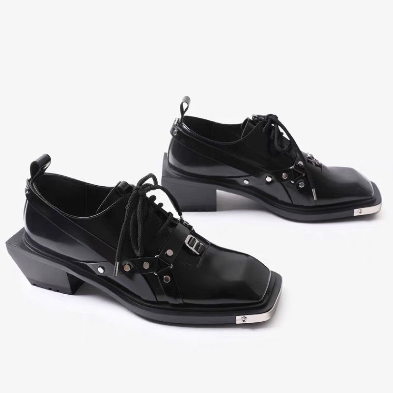 Giày loafer mũi vuông phối dây đai đinh tán đế cao 6cm Punk Retro FOOTMADE