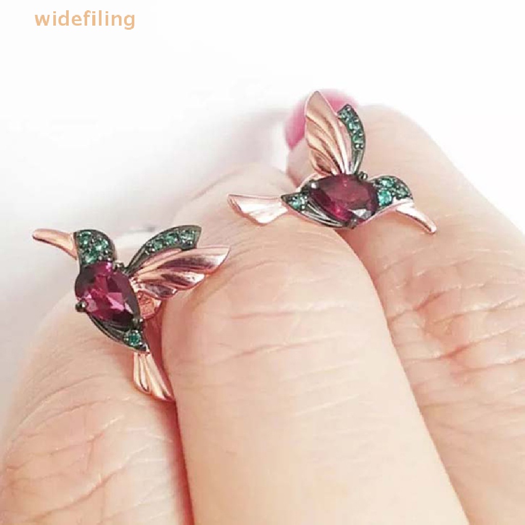 Bông Tai Dáng Dài Hình Chim Ruồi Đính Pha Lê Phối Tua Rua Thời Trang