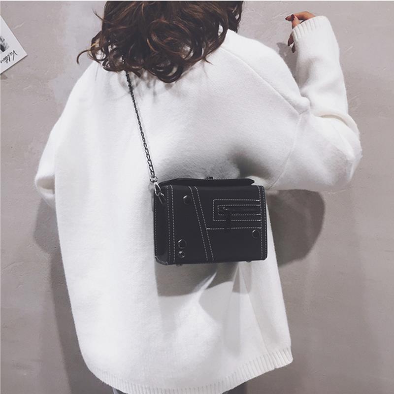 Túi Đeo Chéo Màu Đen Phối Dây Xích Thời Trang Thu Đông Phong Cách Hàn Quốc Cho Nữ