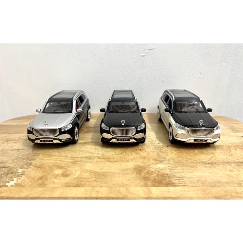 Mô hình xe Mercedes - Maybach GLS 600 _ Tỷ lệ 1:24