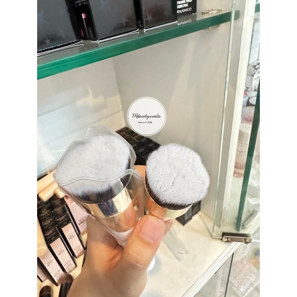 Cọ nền Estee Lauder Foundation Brush - Hàng chính hãng