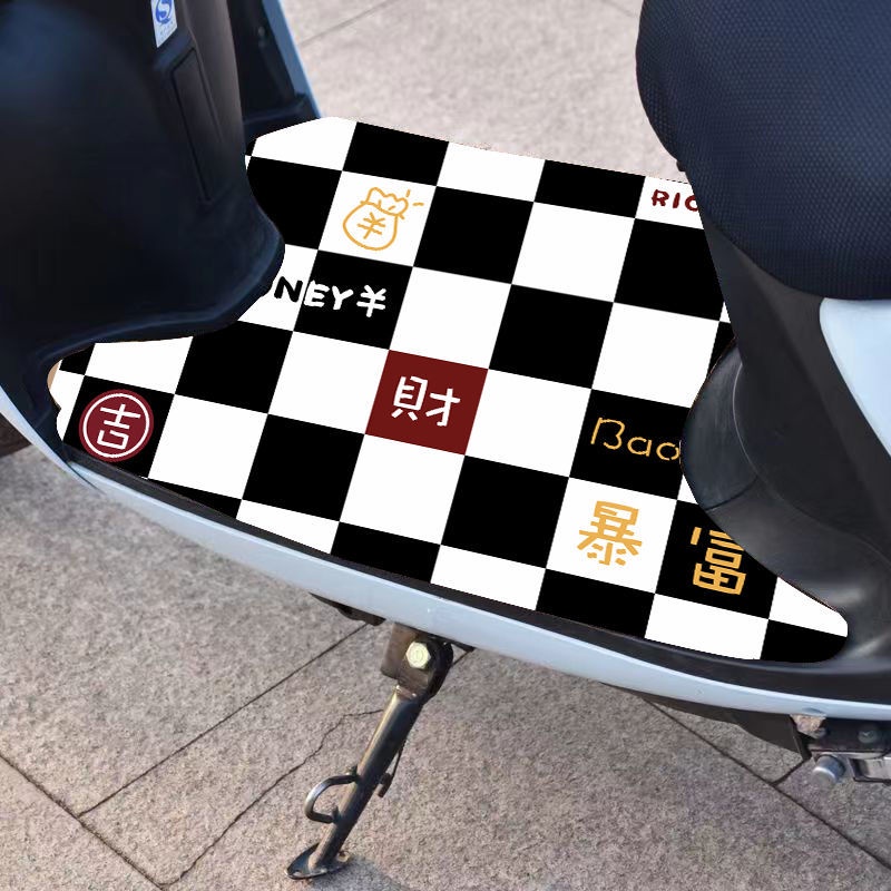 Thảm Chùi Chân Chống Trượt Họa Tiết Hoạt Hình Dễ Thương Dành Cho Xe Điện