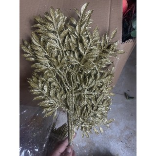lá Đinh lăng nhũ làm oản