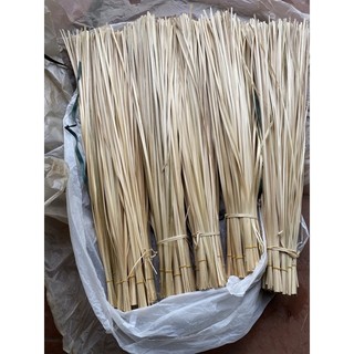 Lạt Giang gói bánh chưng 10c