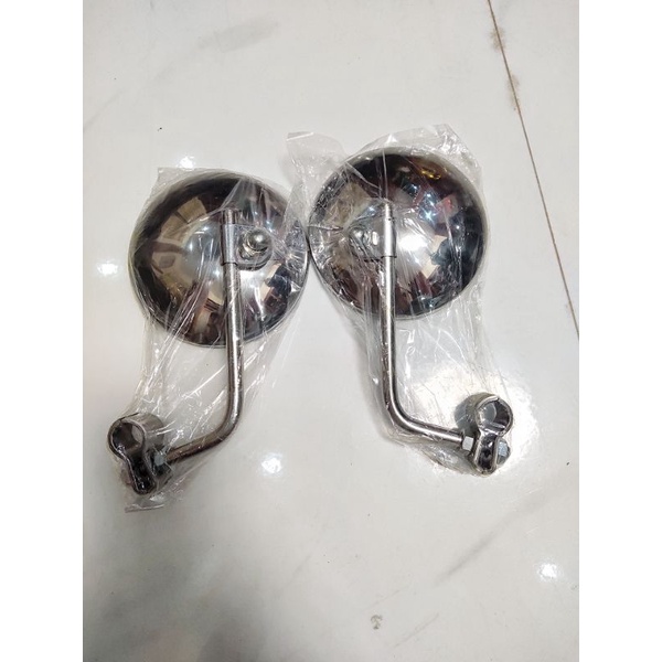 Kính hậu gắn bửng vespa cổ