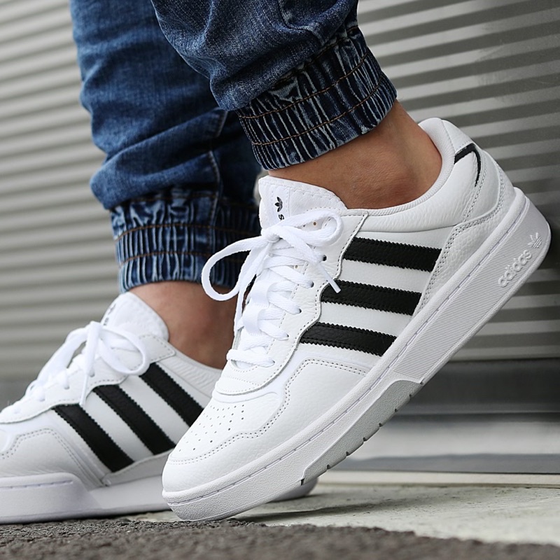 Giày Adidas chính hãng unisex Courtic GX6318