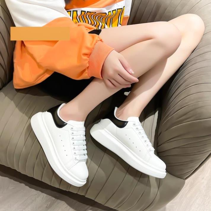 Giày Mc Queen, giầy thể thao nữ màu trắng đi học, độn đế, sneaker đế cao 4cm ! a