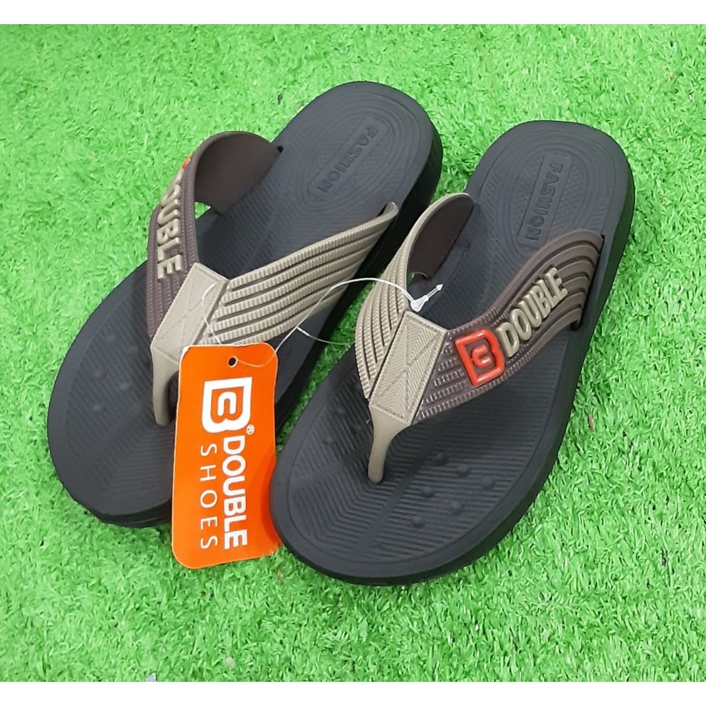 dép xỏ ngón bé trai, dép kẹp bé trai, hàng thái lan, chất liệu dẻo, mềm, mang êm chân siêu bền, size từ 30-35.