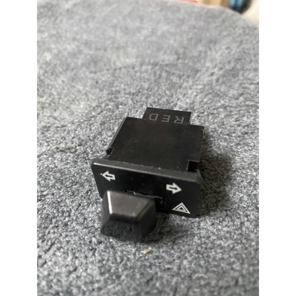 Công tắc hazard gắn cho xe máy