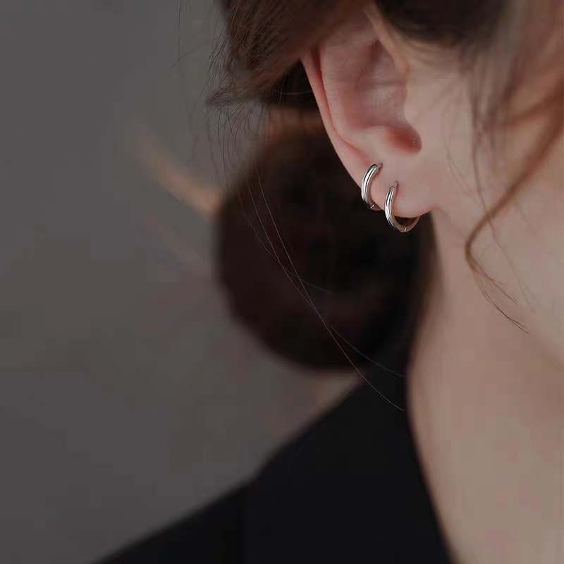 1 Khuyên Tai Tròn Rỗng Bằng Bạc Đơn Giản Thời Trang Cho Nam Và Nữ