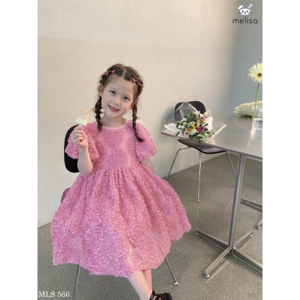 Váy bé gái màu hồng hoa nổi 3D