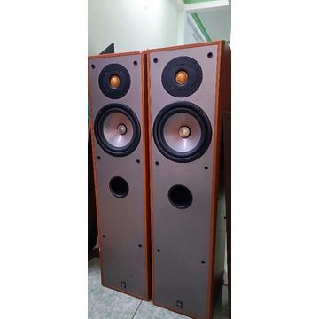 Đôi loa cột  màu gỗ yamaha ns200 công suất 300w