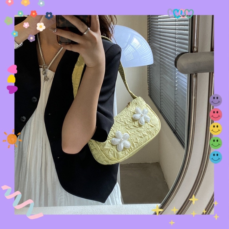 Túi xách đeo vai dáng oval đính Hoa trắng 💛 siêu cuteee