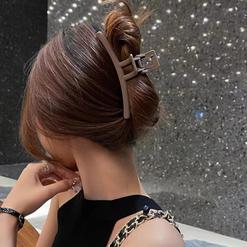 Kẹp Tóc Hình Cá Mập Cỡ Lớn Tạo Kiểu Tóc Sau Lưng Cho Nữ