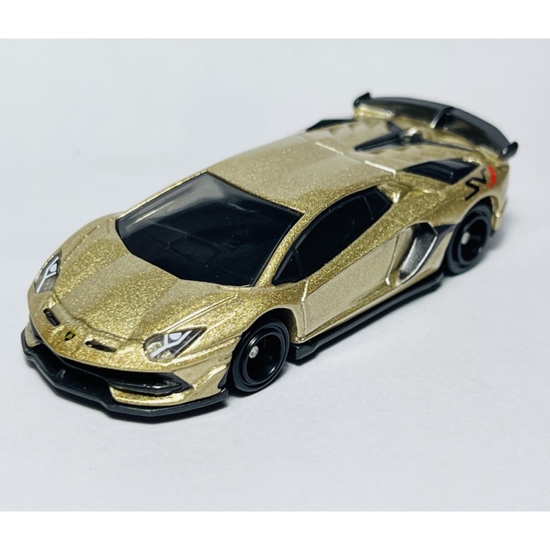 Hobby Store xe mô hình Tomica Lamborghini Aventador SVJ Gold 2022 (Full Box/No Box)