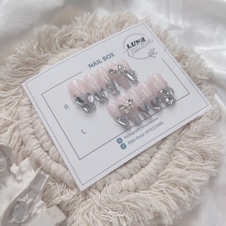 Móng giả thiết kế theo size tay gắn đá đầu nhũ charm xinh