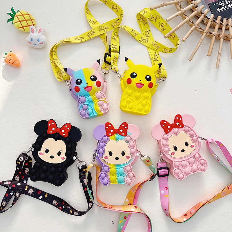 Túi đeo chéo chất liệu silicon cao cấp hình Minnie, Mickey HTI21