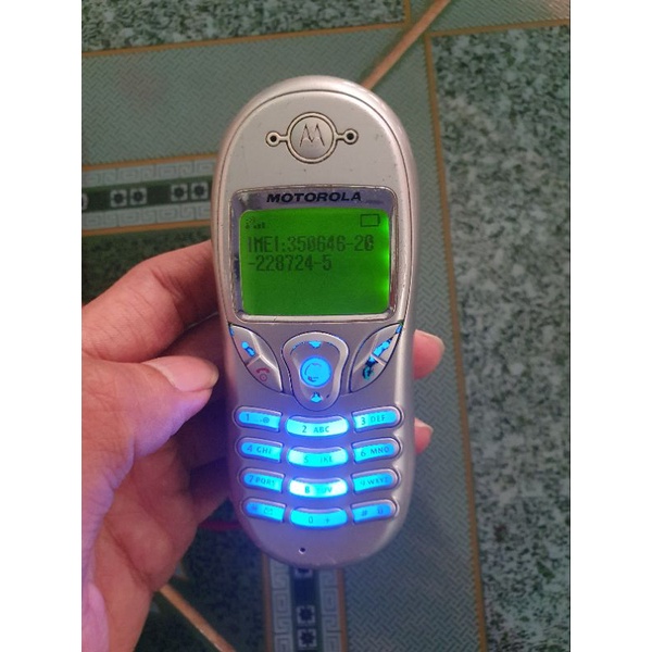 Điện thoại Motorola C300 cổ độc lạ màn hình nháy đèn màu