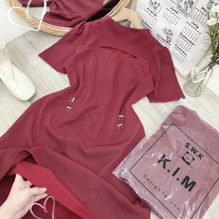 ĐẦM ĐỎ CỔ TRÒN KHOÉT VAI ĐÍNH ĐÁ EO