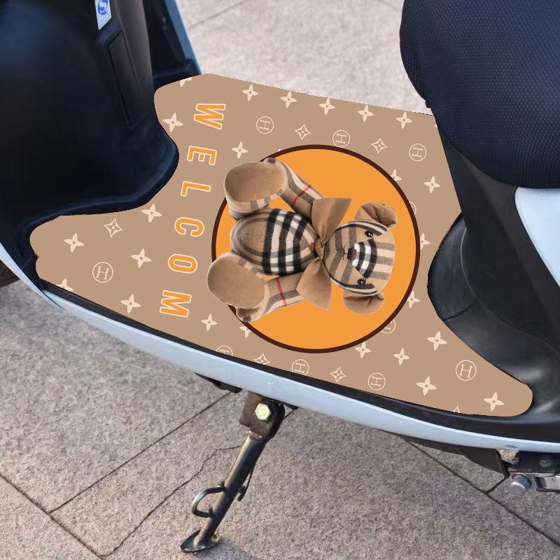 Thảm Chùi Chân Chống Trượt Họa Tiết Hoạt Hình Dễ Thương Dành Cho Xe Điện