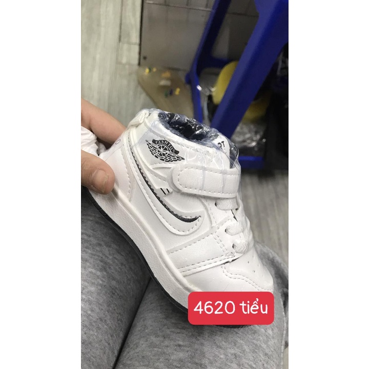 Giày thể thao trẻ em - Giày cổ thấp NIKE chất da PU êm mềm chống trơn trượt tốt cho bé ,giày thể thao dành cho bé
