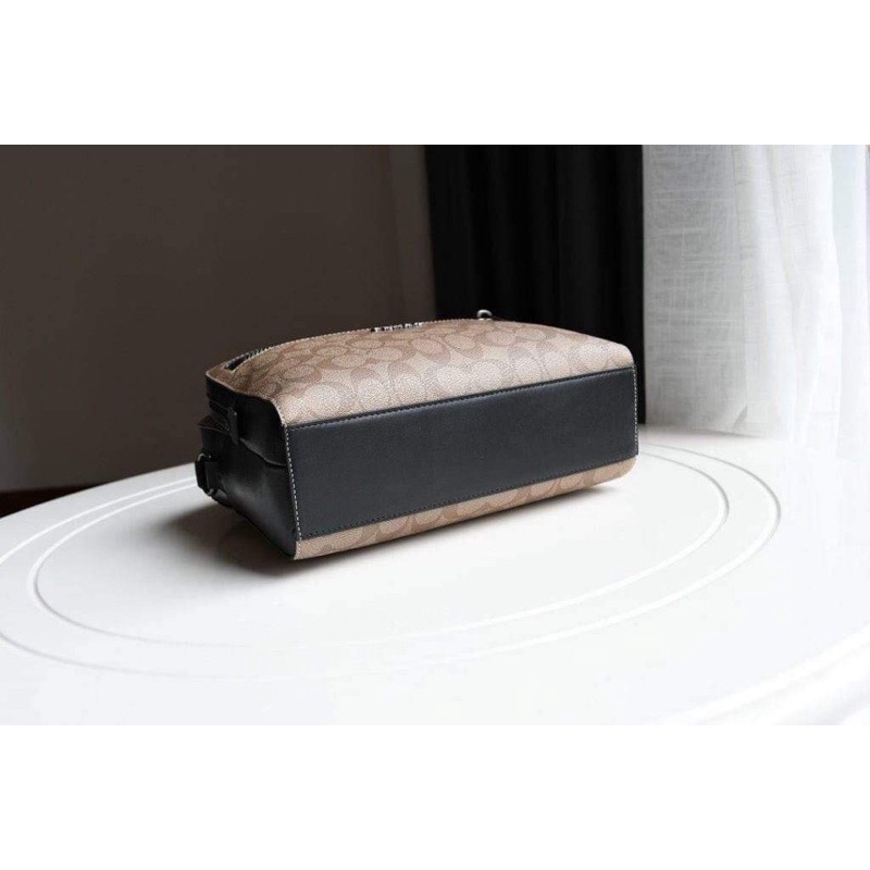 Cặp nam Coach West Camera Bag công sở