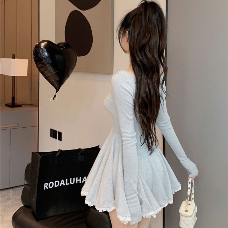 Đầm Nữ Tay Dài Cổ Vuông Thời Trang Quyến Rũ