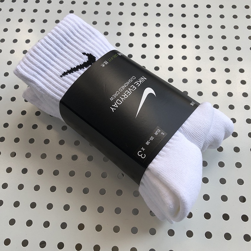 TT40 Combo 03 Đôi Tất Thể Thao Nam NIKE Màu Trắng Cổ Cao 18cm Co Giãn Khử Mùi Thấm Hút Mồ Hôi