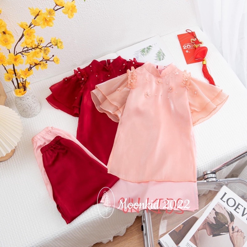 Áo dài voan tơ đính hoa ngọc bé gái