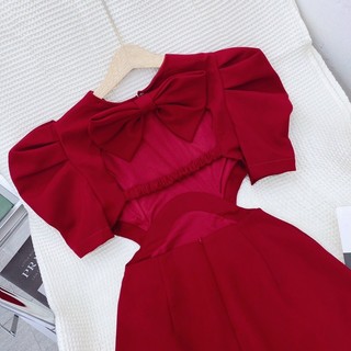 Đầm Váy Tay Bồng Hở Lưng Khoét Eo