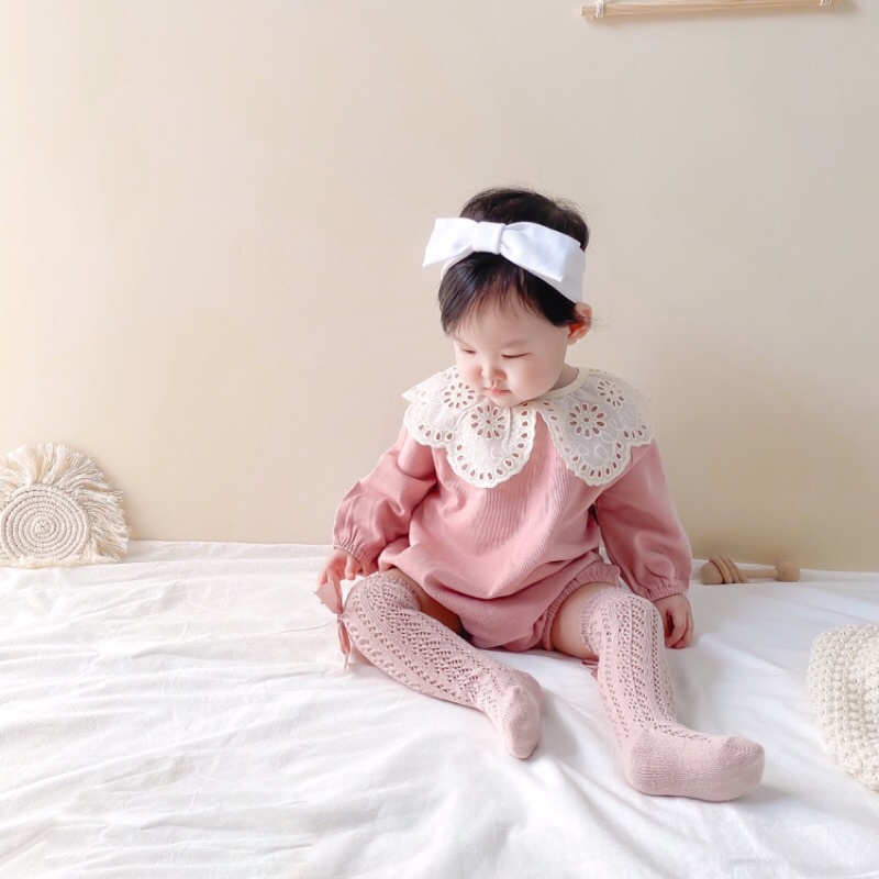 Body dài tay thương hiệu Doudouwu qccc chất da cá đanh mềm mịn, cổ ren tiểu ther sz 100 10-13kg