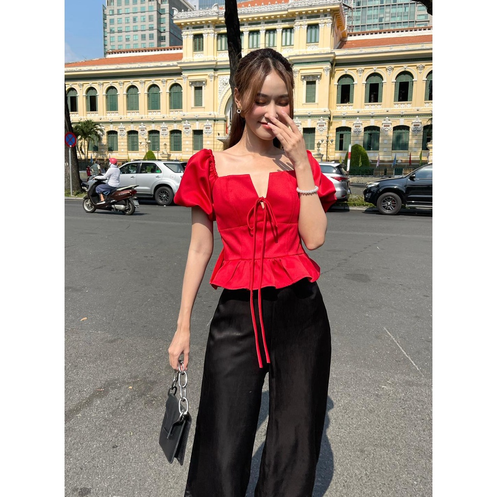 Áo kiểu top ngắn tafta thắt dây sau cổ lai nhún thời trang GAGO màu đỏ và đen GA4247/GA4246