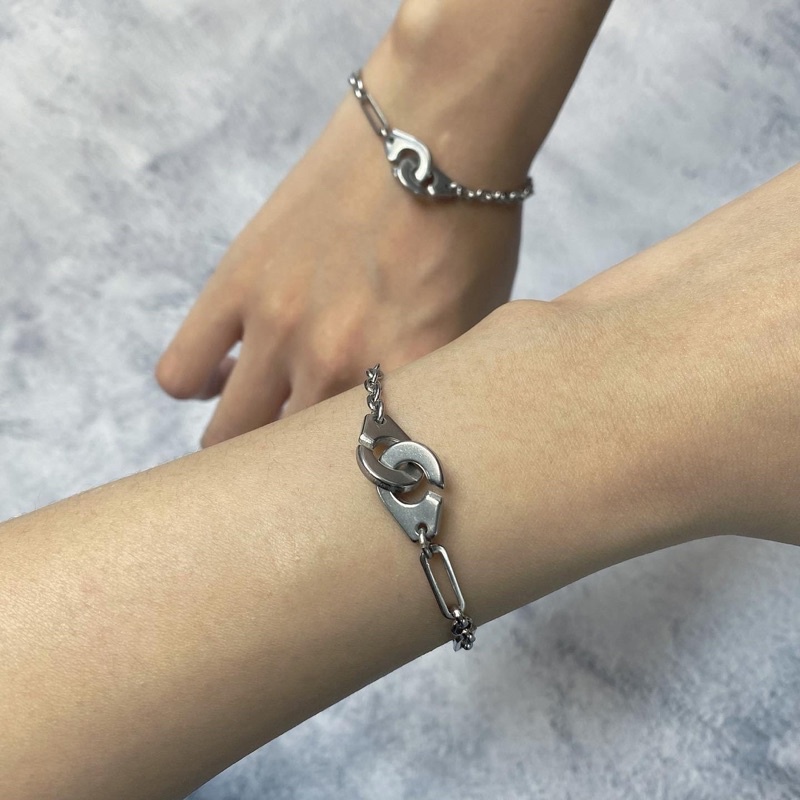 Vòng tay đôi cặp nam nữ / Gắn kết / Madde/2754