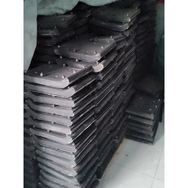 ĐẾ MÁY ĐẦM CÓC