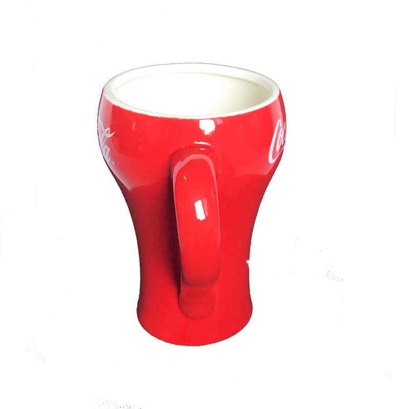 Cốc Uống Nước Bằng Sứ Hình Coca-Cola Cổ Điển Có Tay Cầm Tiện Dụng Cho Gia Đình Graby2023