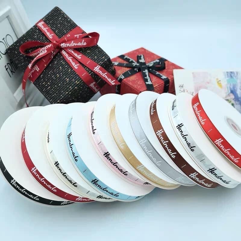 Cuộn dây ruy băng các màu