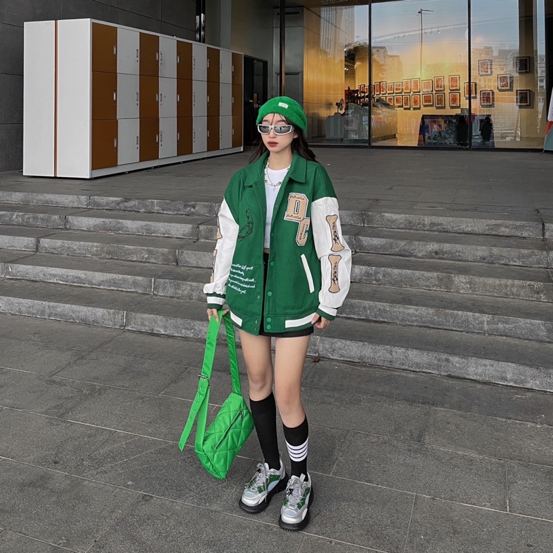 Áo khoác Varsity DC chất liệu dạ ép phối tay da chữ thêu xịn sò