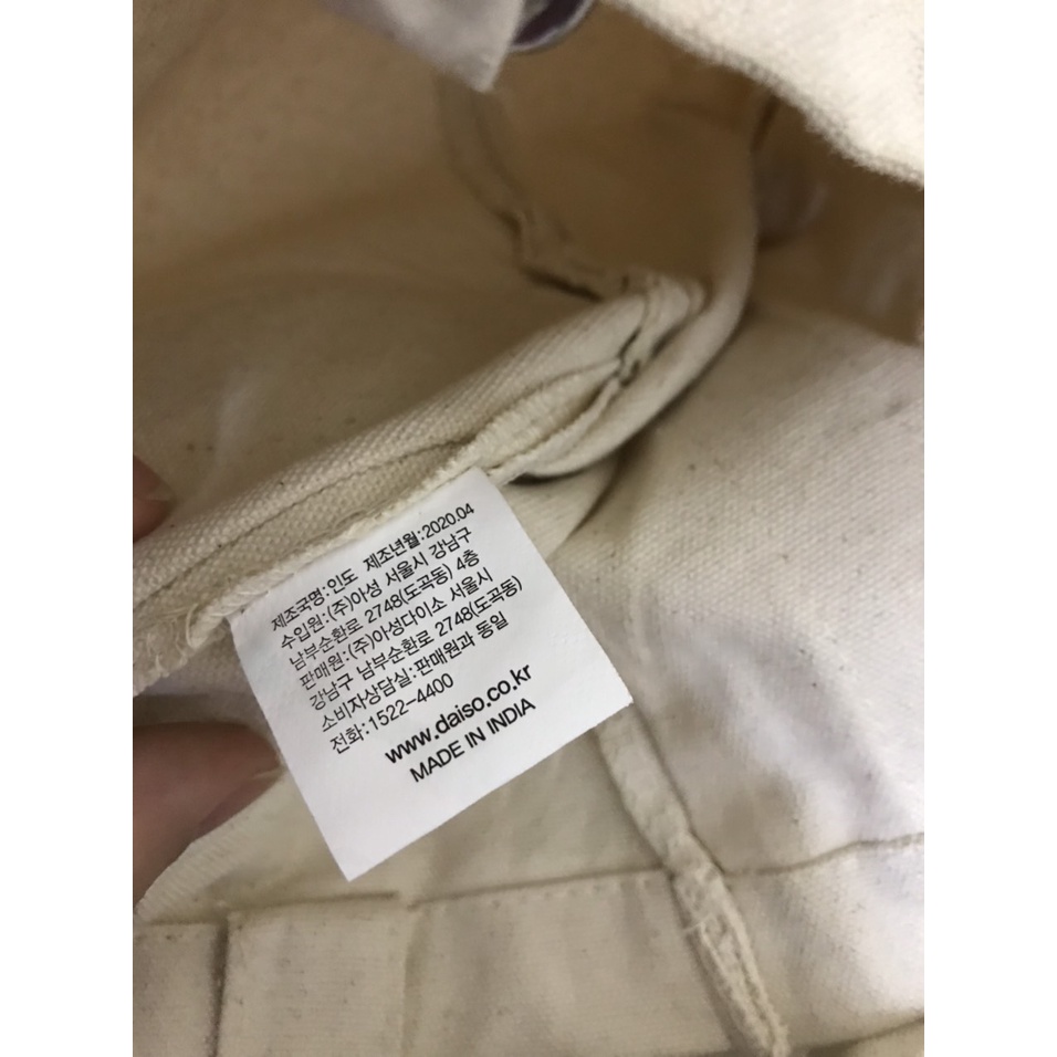 Túi đeo chéo vải bố Daiso