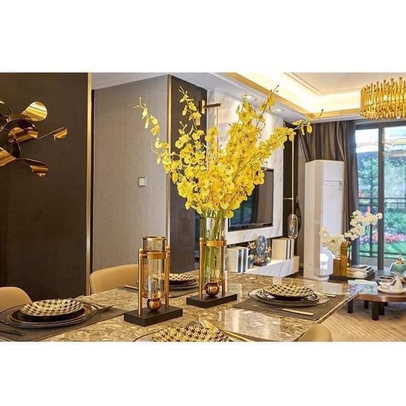 Lọ hoa khung sắt